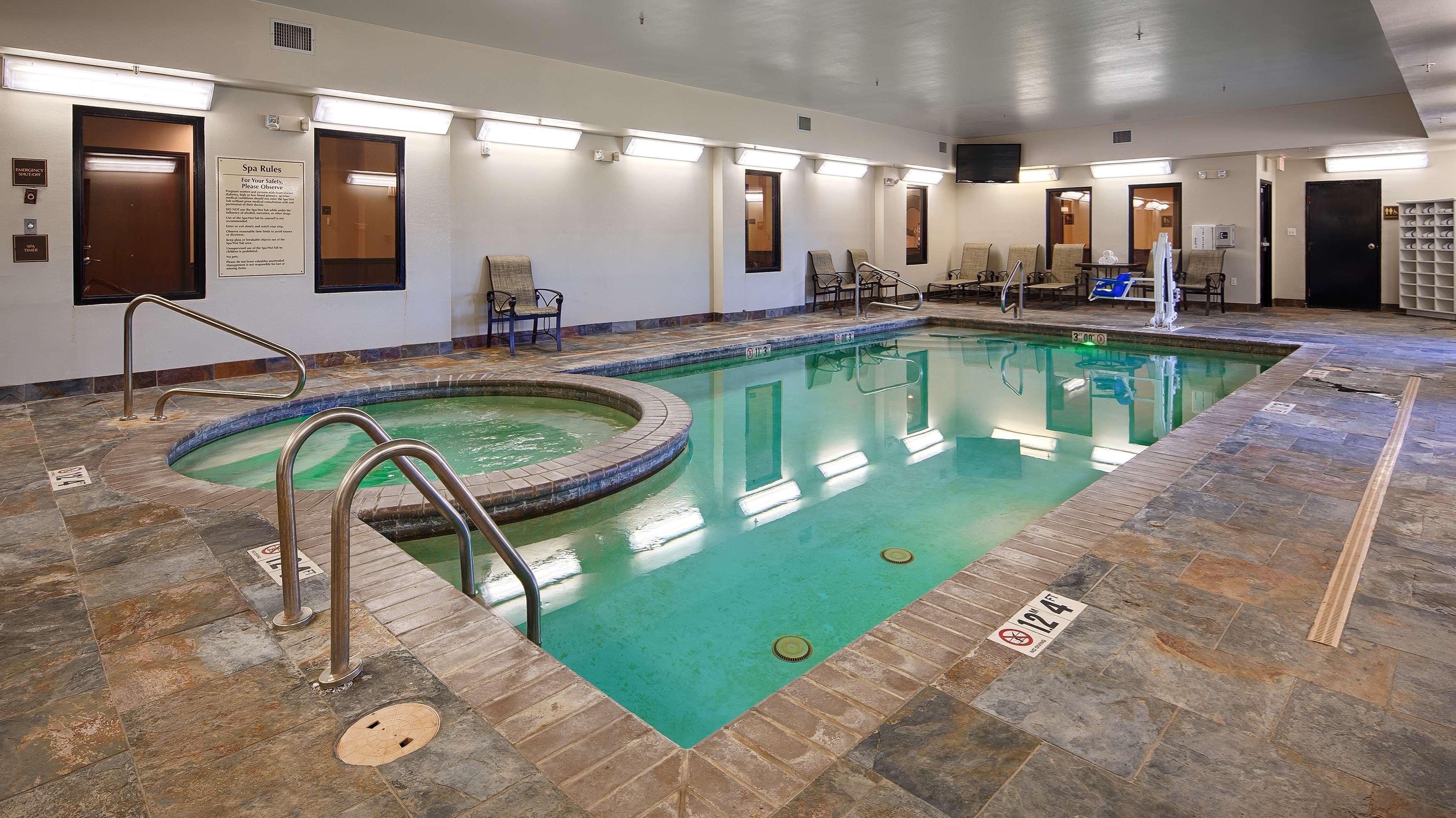 Best Western Plus Desoto Inn & Suites Mansfield Buitenkant foto