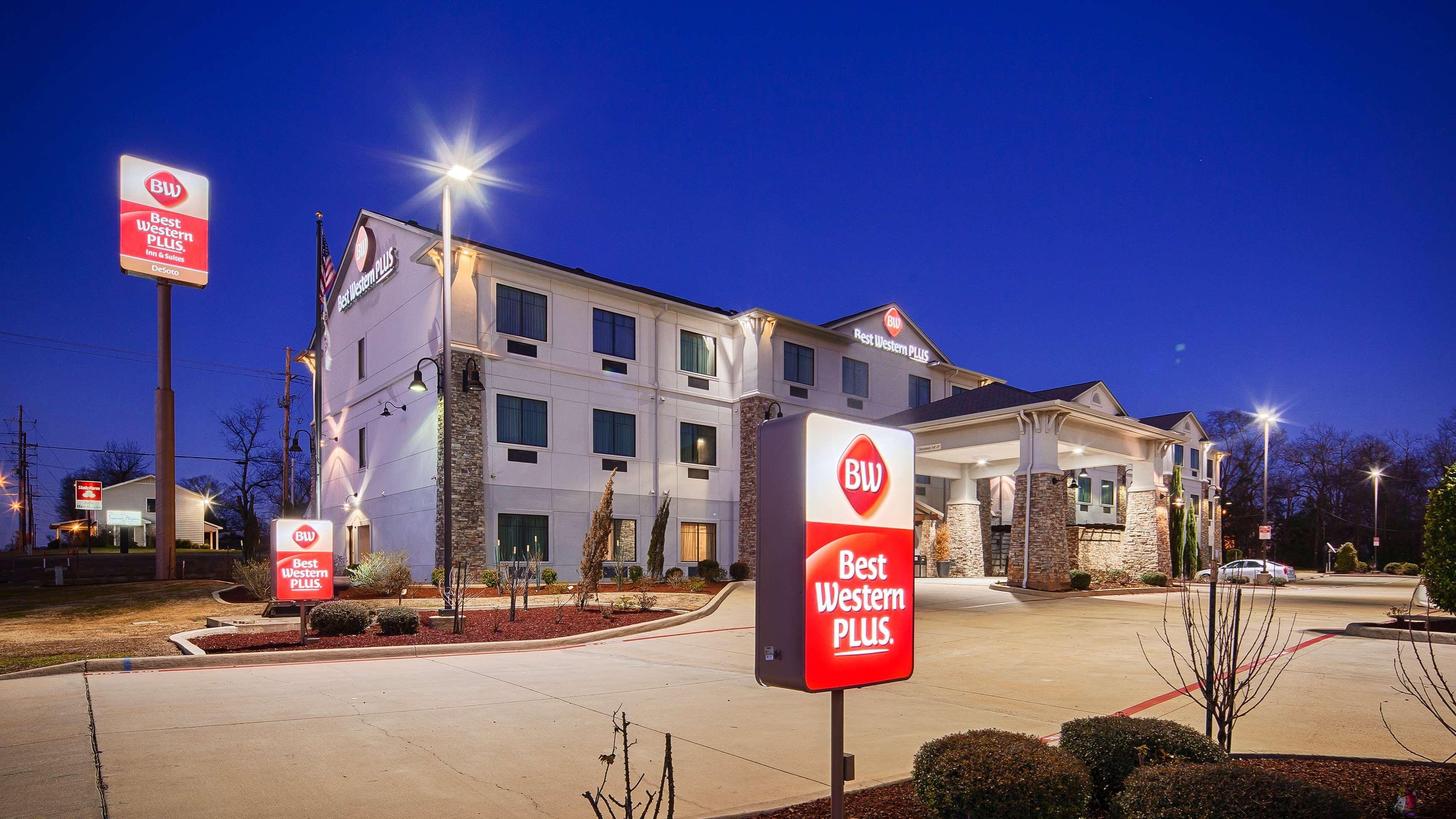 Best Western Plus Desoto Inn & Suites Mansfield Buitenkant foto