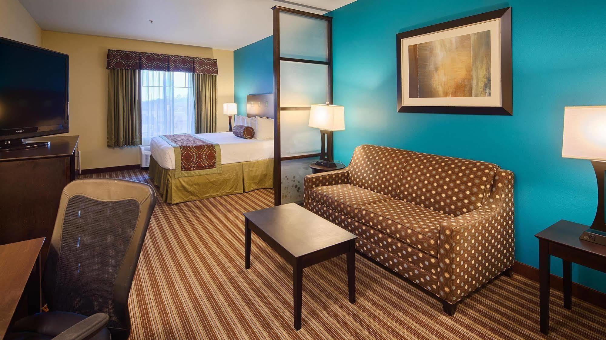 Best Western Plus Desoto Inn & Suites Mansfield Buitenkant foto