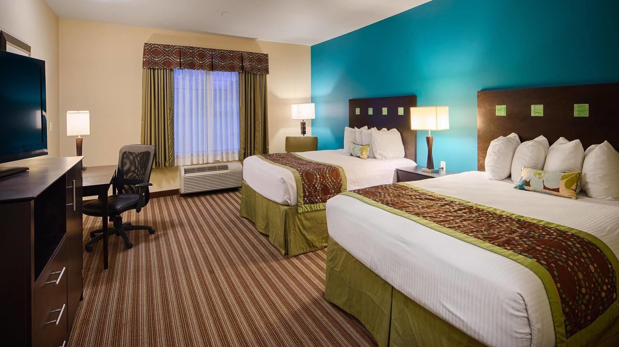 Best Western Plus Desoto Inn & Suites Mansfield Buitenkant foto